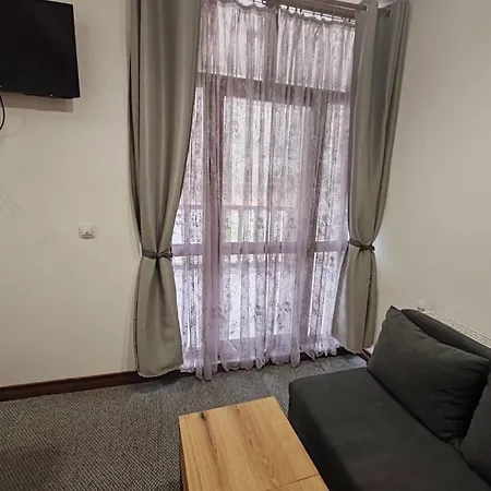 парк - макензен Otel Melnik (Blagoevgrad)