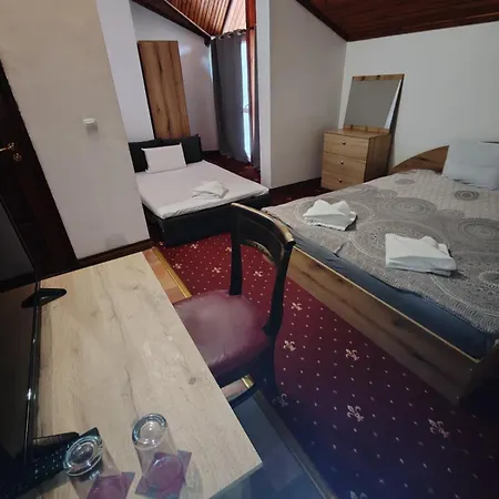 парк - макензен Melnik (Blagoevgrad)
