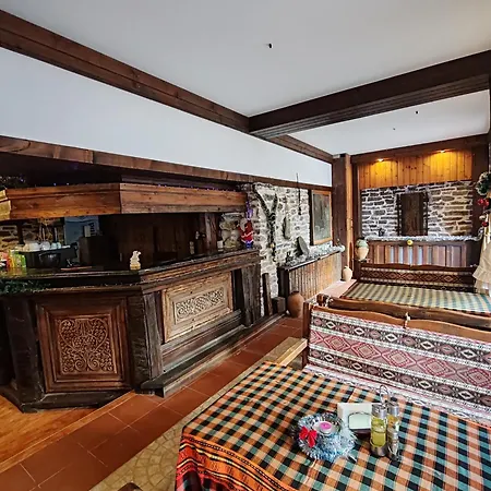 парк - макензен Otel Melnik (Blagoevgrad)