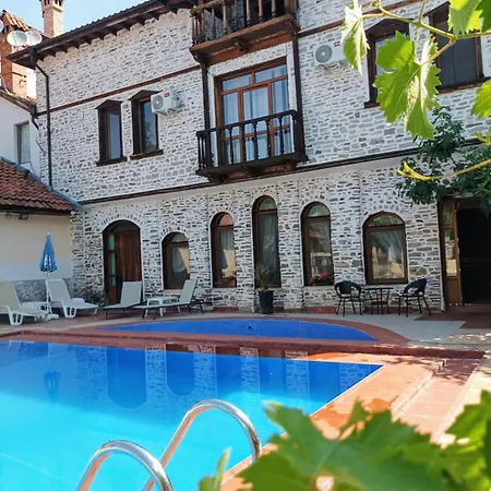 Hotel парк - макензен 3*