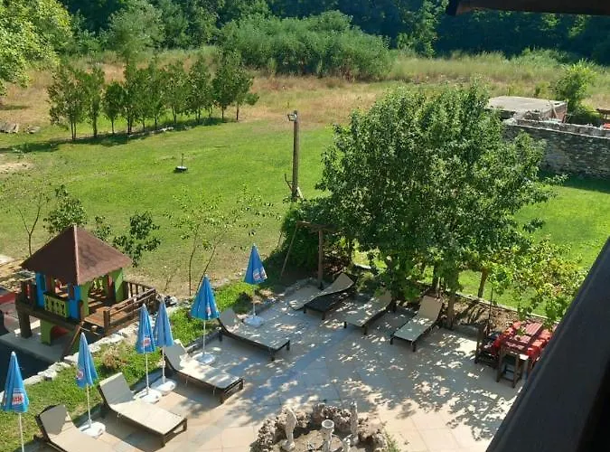 парк - макензен Melnik (Blagoevgrad)