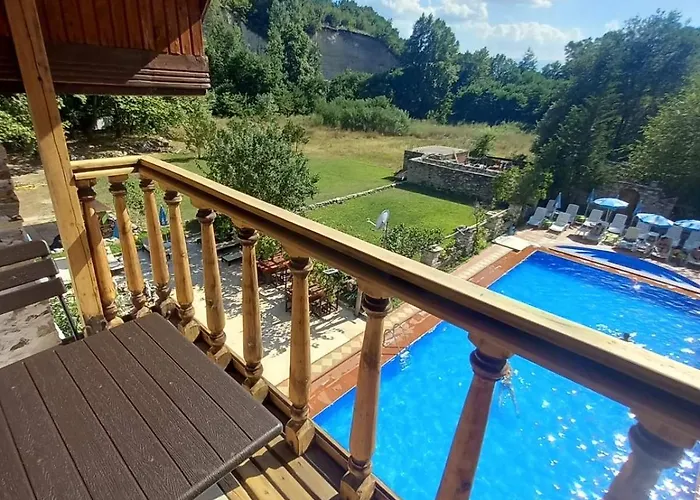 парк - макензен 3* Melnik (Blagoevgrad)
