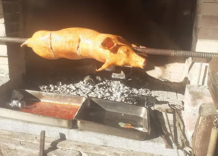 Hotel парк - макензен Melnik (Blagoevgrad)