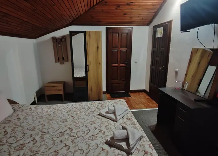 парк - макензен 3* Melnik (Blagoevgrad)