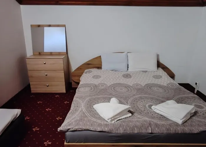 парк - макензен Melnik (Blagoevgrad)