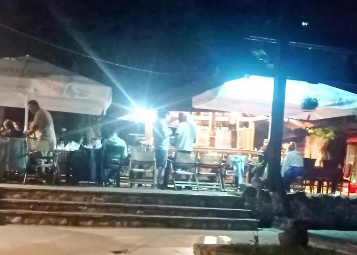 فندق парк - макензен ميلنيك